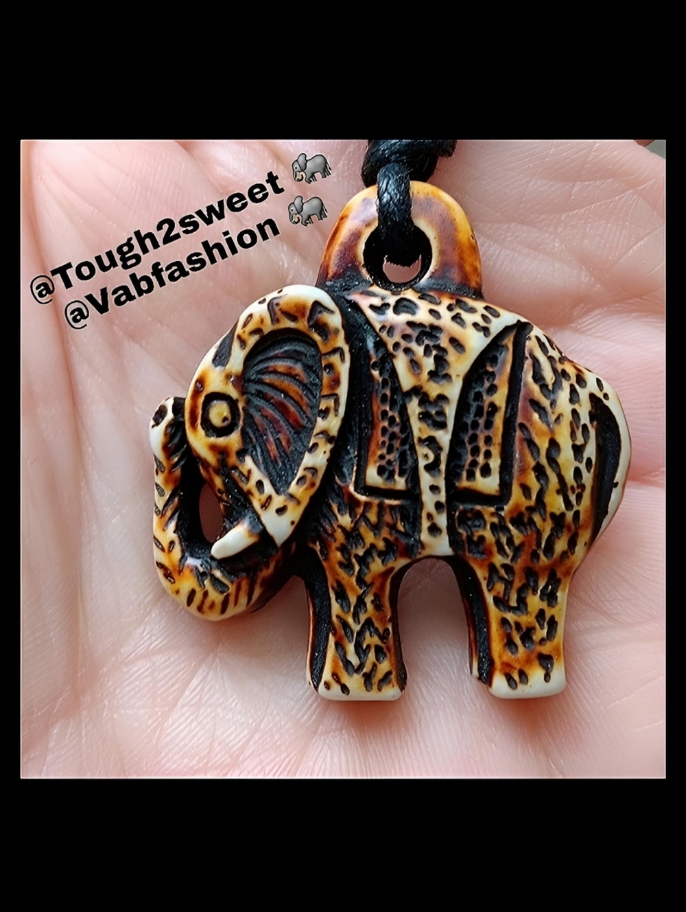 🆕️ARTISAN CARVED RESIN HIGHLY DETAILED ELEPHANT NECKLACE(EL4)GIFT BOXED